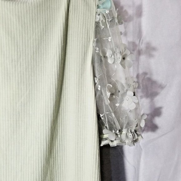 A Love Story - Dianna Sweetheart Shape Neck w/ Elbow Puff Sleeves - Desert Sage - Picture 7 of 7